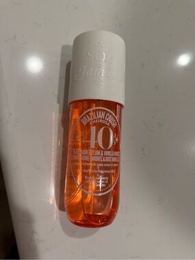 Sol De Janeiro CHEIROSA 40